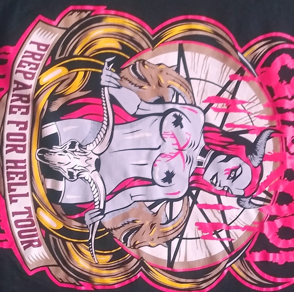 New "Slipknot" (Prepare For Hell) tee (Reprint)
